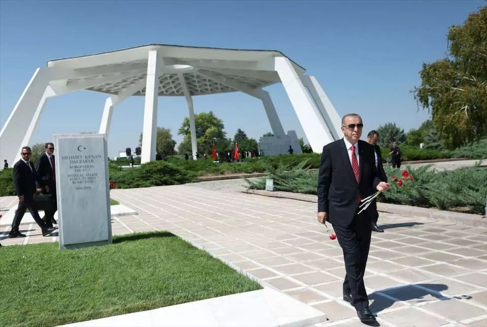 Cumhurbaşkanı Erdoğan ve devlet erkanı Anıtkabir'de! İşte önemli anlar... 7