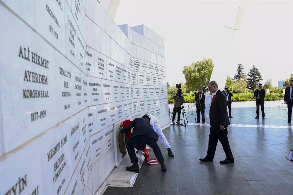Cumhurbaşkanı Erdoğan ve devlet erkanı Anıtkabir'de! İşte önemli anlar... 4
