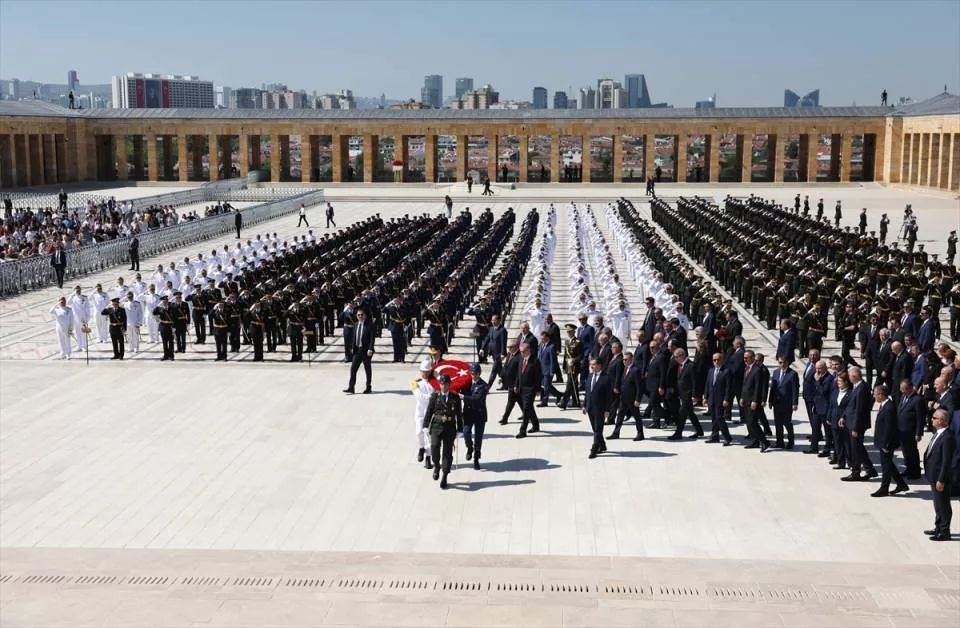 Cumhurbaşkanı Erdoğan ve devlet erkanı Anıtkabir'de! İşte önemli anlar... 47