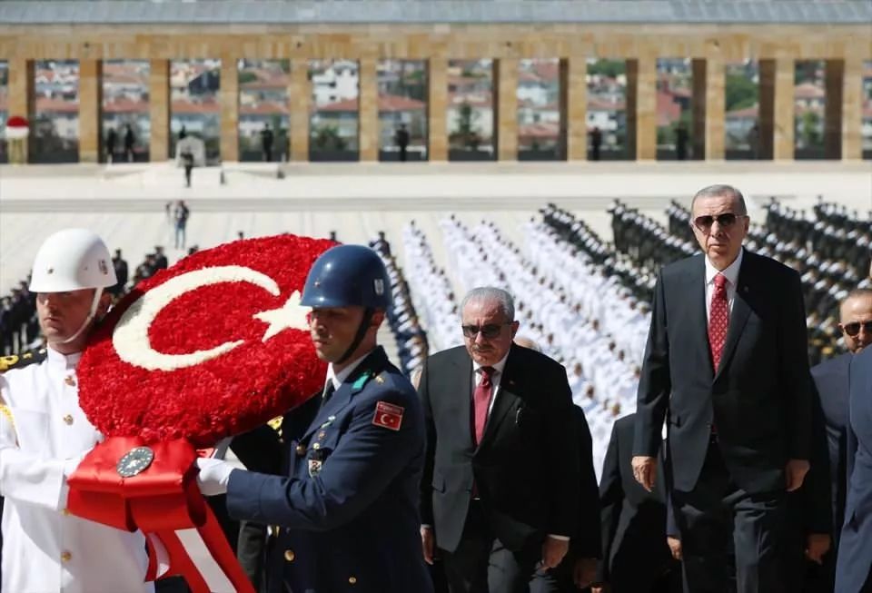 Cumhurbaşkanı Erdoğan ve devlet erkanı Anıtkabir'de! İşte önemli anlar... 36