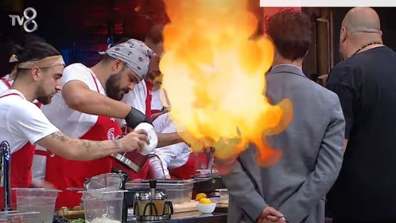 Somer Şef Deliye Döndü! MasterChef'te Stüdyo Alev Aldı! 1