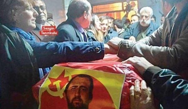 Teröristlerin şehit ettiği askerlerimize üzülmeyen Sezgin Tanrıkulu PKK'lının cenazesine üzüldü! 4