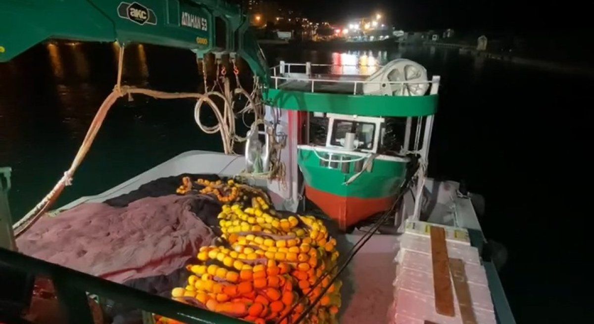 Av yasağı kalktı! Balıkçılar "Vira Bismillah" diyerek denize açılmaya başladı 12