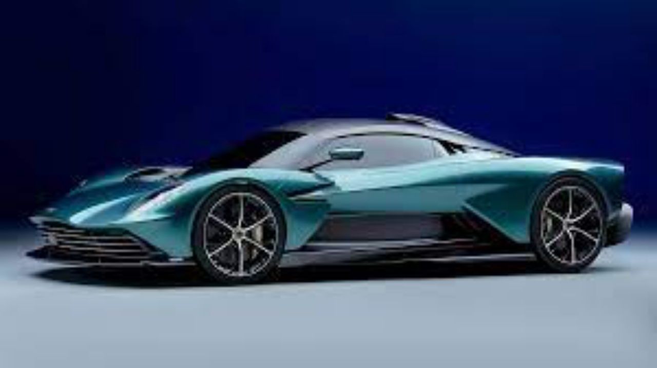 Aston Martini elektrikli otomobillerinlerin standardını belirliyor! Yeni Valhalla 2025’te yollarda 1