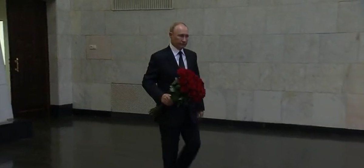 Vladimir Putin, Mihail Gorbaçov'a veda etti 1