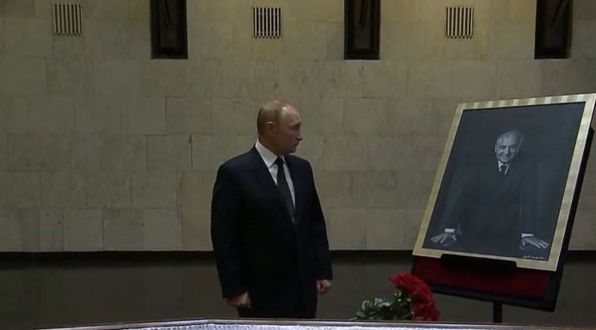 Vladimir Putin, Mihail Gorbaçov'a veda etti 2
