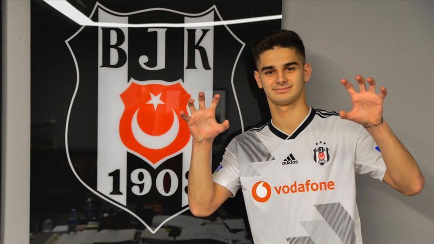 Flaş! Beşiktaş'tan ayrılacak futbolcunun yeni adresi Süper Lig ekibi olacak 1
