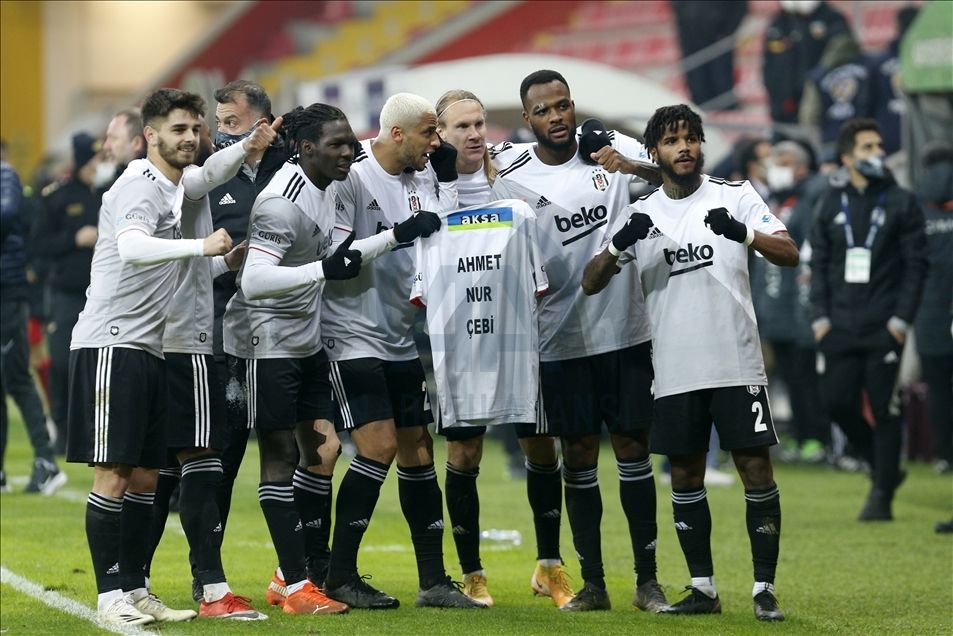 Flaş! Beşiktaş'tan ayrılacak futbolcunun yeni adresi Süper Lig ekibi olacak 4