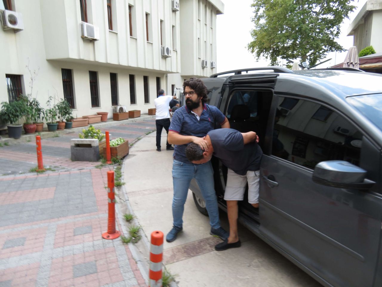 Riva'daki saldırıyla ilgili yeni ayrıntılar ortaya çıktı! İşte zanlıların ifadeleri... 1