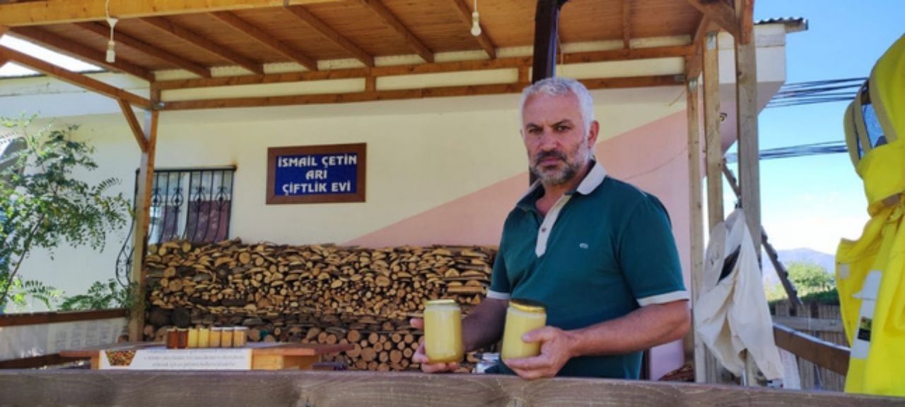Kovandan beyaz bal çıktı, üreticisi gözlerine  inanamadı 2