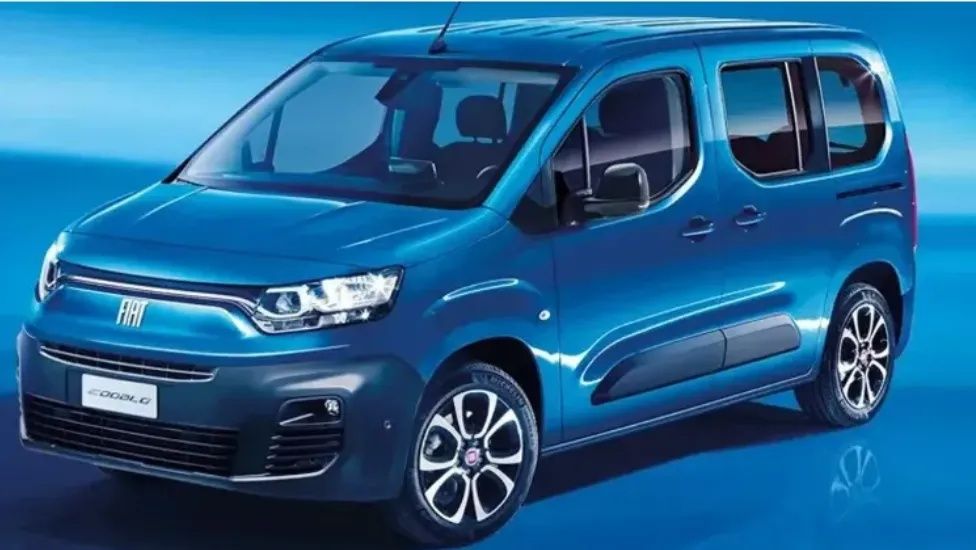 Fiat Doblo Combi'de Büyük Fırsat Geldi! Yeni Fiyat Listesinde Dev İndirim 14