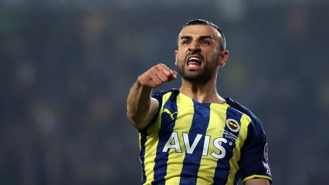 Fenerbahçe'de kazanlar kaynıyor! Batshuayi'nin gelişiyle birlikte menajerine talimat verdi 4