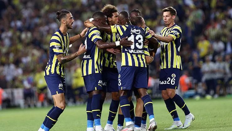 Fenerbahçe'de kazanlar kaynıyor! Batshuayi'nin gelişiyle birlikte menajerine talimat verdi 1
