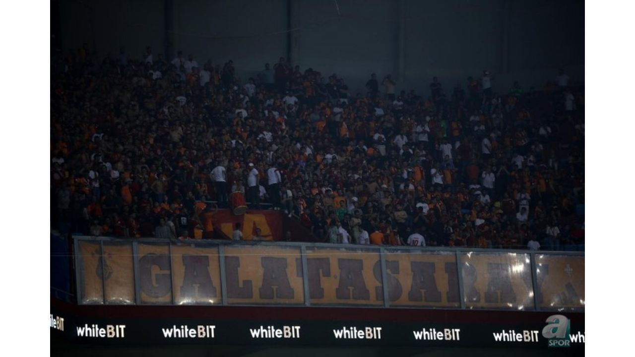 Cimbom'a iki çilek birden! Icardi ile beraber bir yıldız daha sarı-kırmızlı formayı giyecek 3
