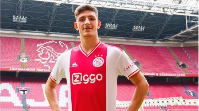 Süper Lig dünya futbolunu beslemeye devam ediyor! İşte 18 Türk oyuncumuzun yurtdışı seferi 5