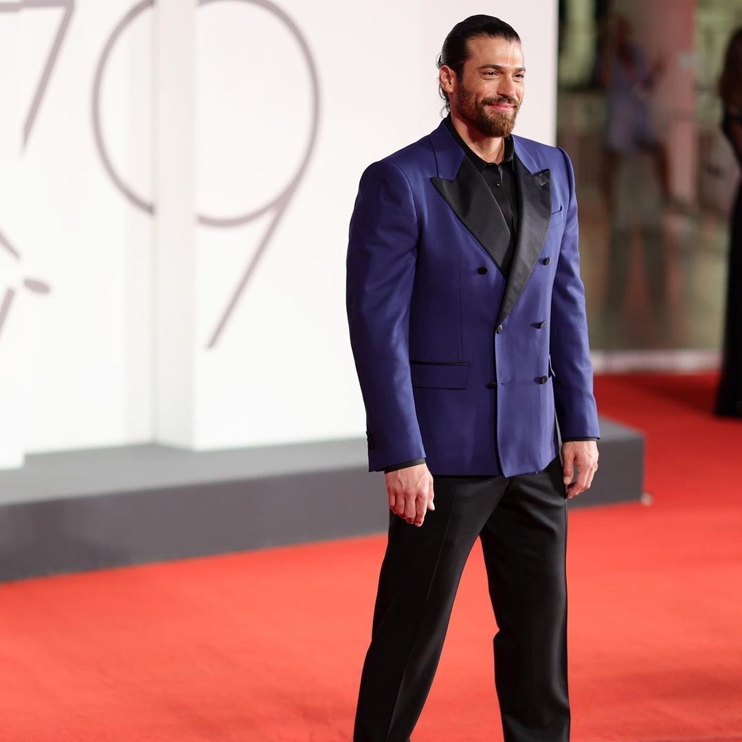 Can Yaman, 79. Venedik Film Festivali'ne İtalyan oyuncu Francesca Chillemi ile birlikte katıldı 6