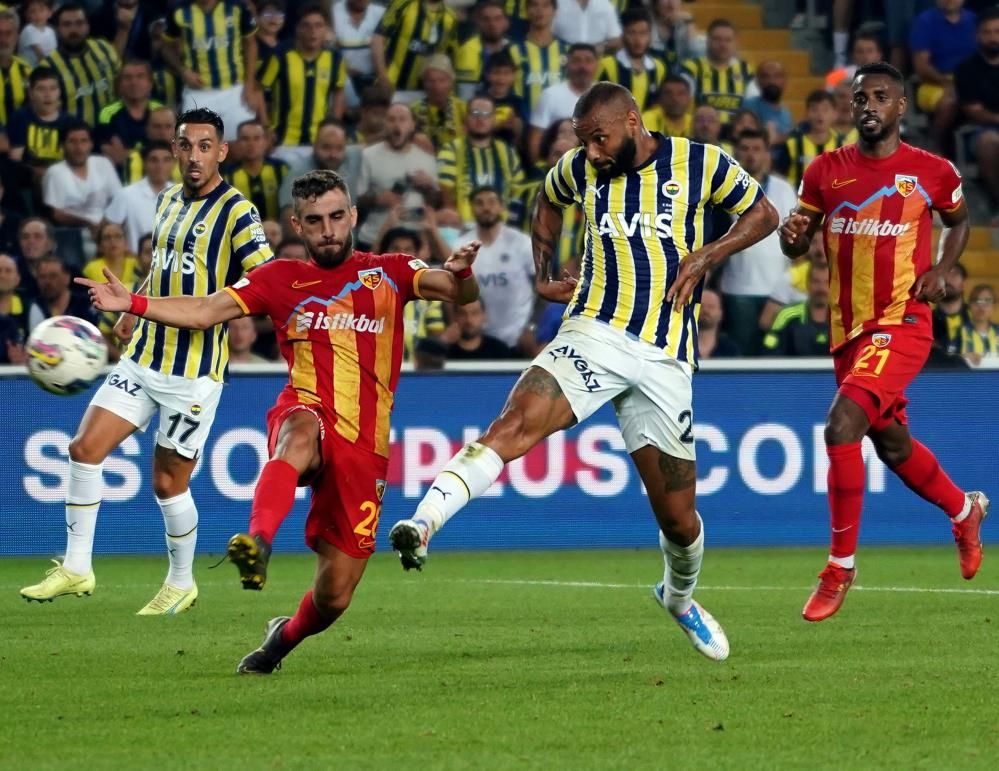Batshuayi'nin transferinin ardından Joao Pedro gerçeği ortaya çıktı 8