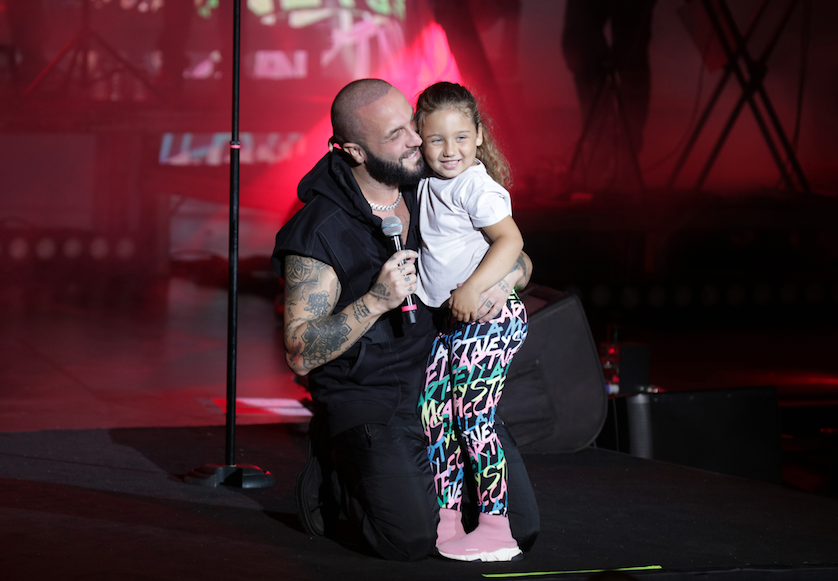 Harbiye'de sahne alan Berkay konserine ünlü akını 2