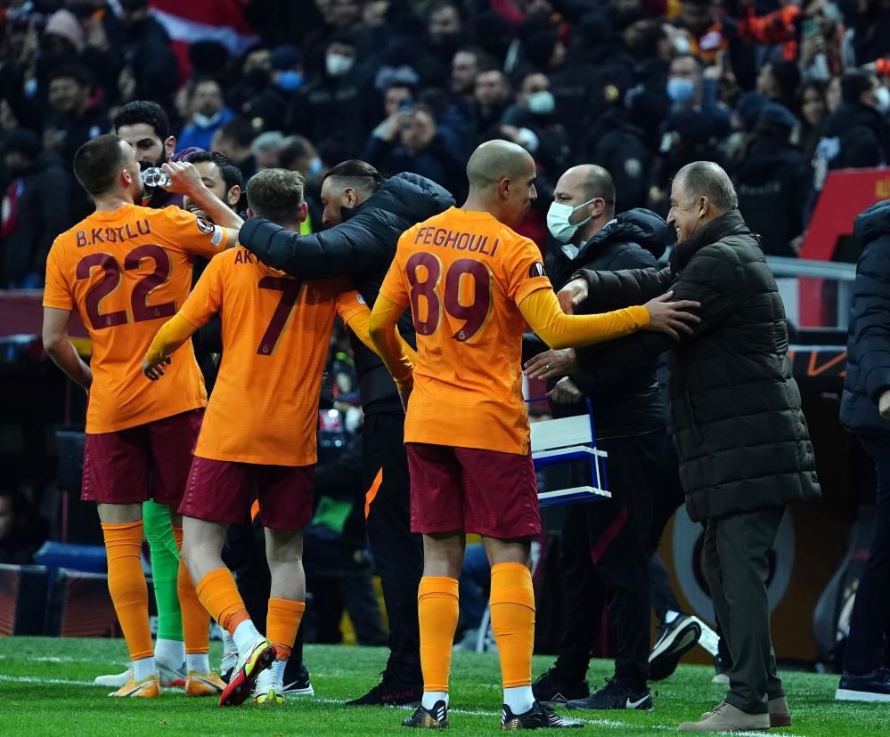 Adı Başakşehir ve Beşiktaş ile anılan Feghouli'nin yeni adresi belli oldu 3