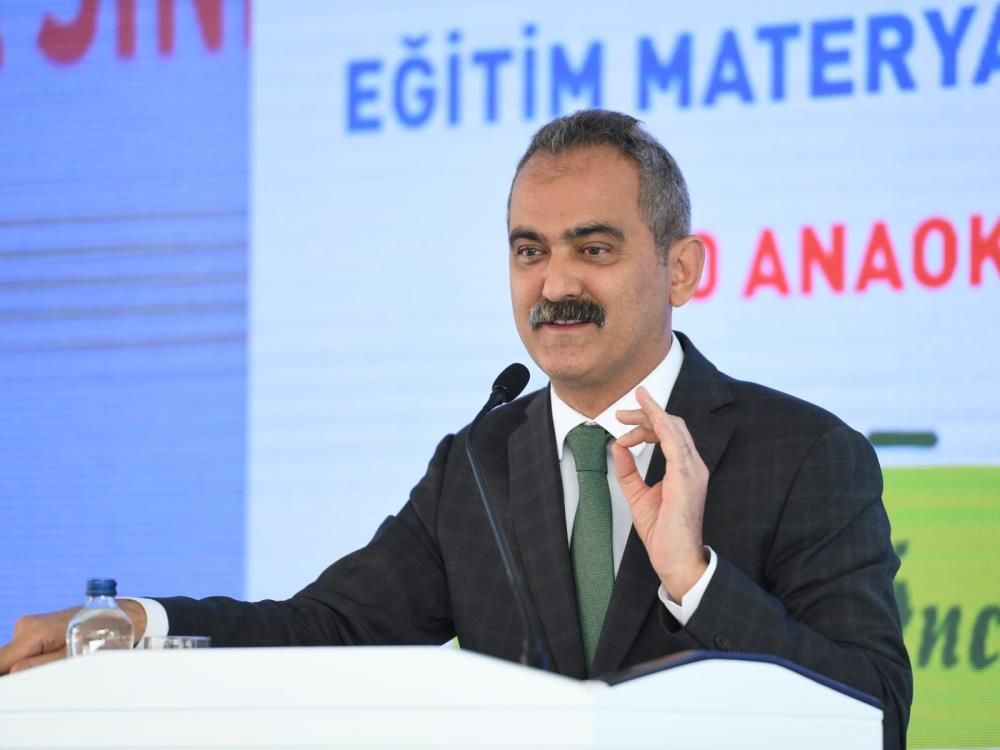 Bakan duyurdu: Artık derslerde maske kullanılmayacak! 1