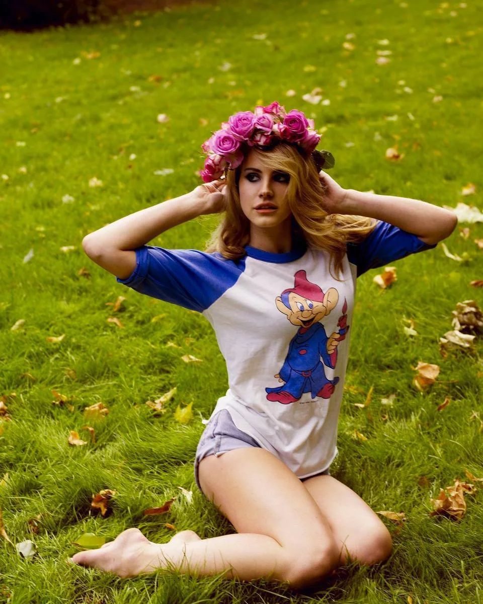 Dünyaca ünlü yıldız Lana Del Rey aldığı kilolarla tanınmaz hale geldi 6
