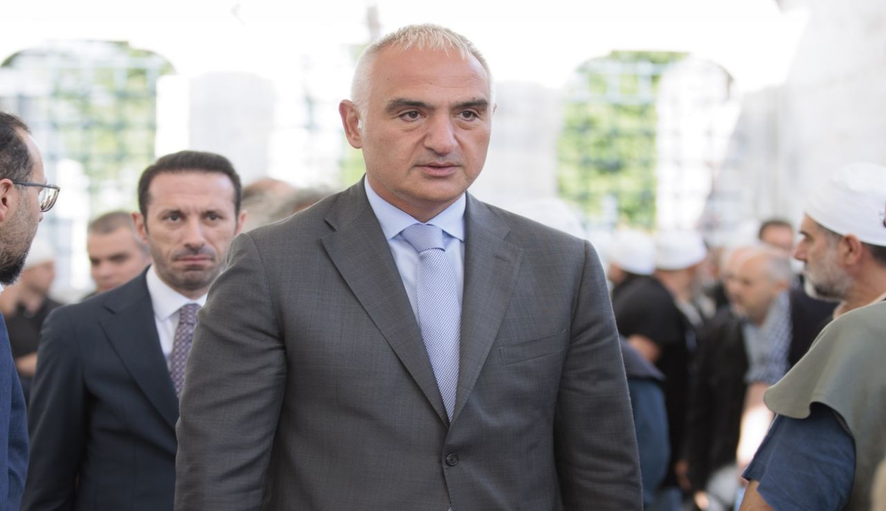 Ömer Tuğrul İnançer son yolculuğuna uğurlandı 3