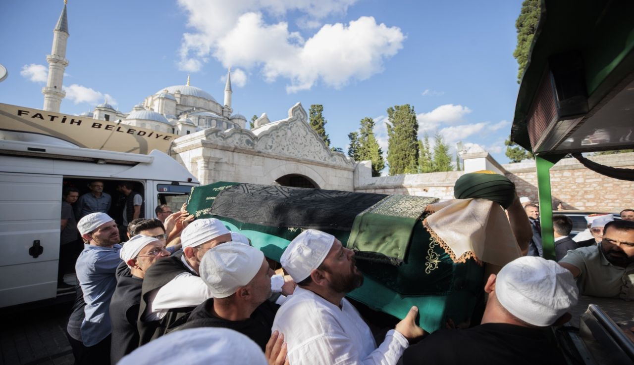 Ömer Tuğrul İnançer son yolculuğuna uğurlandı 2