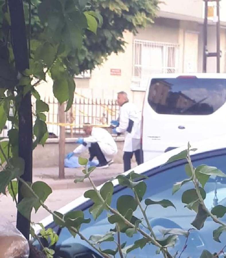 Kaldırımda ölü bulunan 3 yaşındaki çocuk mahalleliyi harekete geçirdi! 3