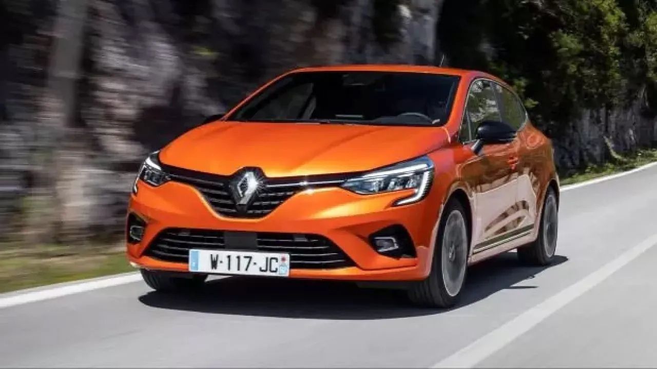 Renault Clio Eylül Fiyatlarında Sürpriz İndirim! Yeni Fiyat Listesiyle Fırsat! 10