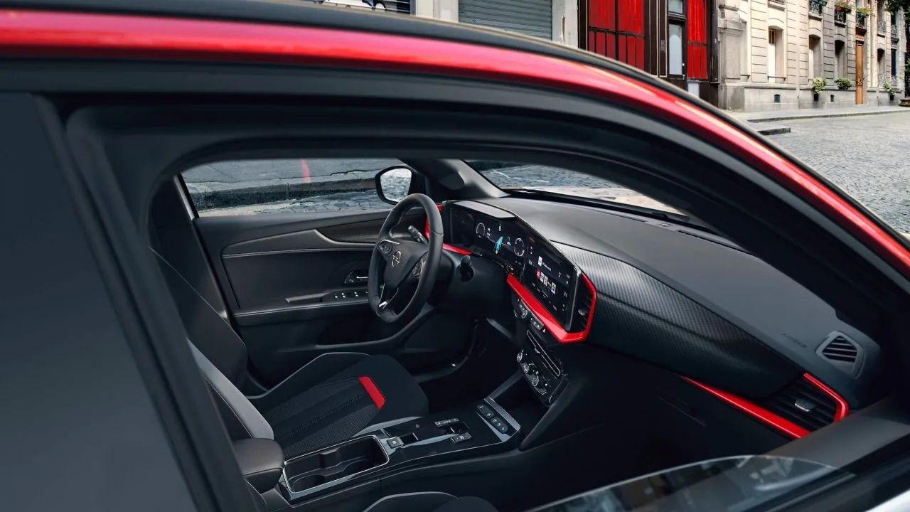 Sıfır Araç Arayanlara Opel'den Dev Fırsat! Bu Fiyat Listesi Çılgına Çevirecek 4