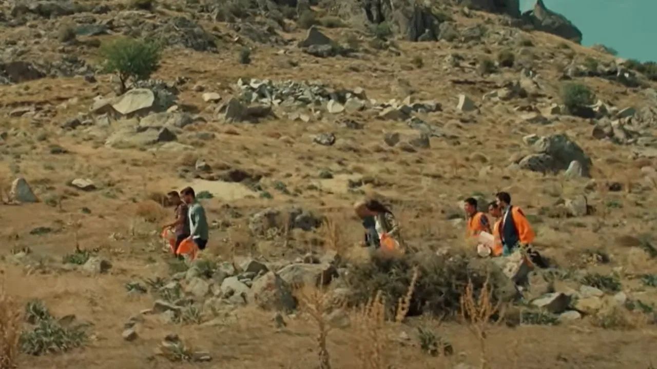 Gönül Dağı Dizisi Şaşırtmaya Devam Ediyor! Onu Görenler Gözlerine İnanamadı 6