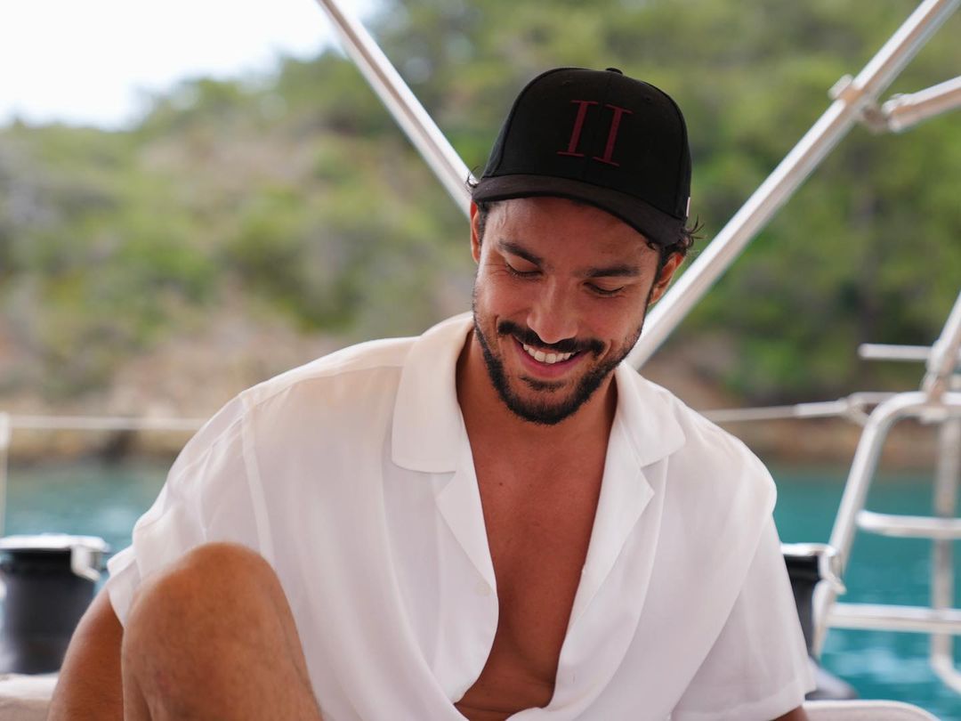 Listede kimler var kimler... Pınar Deniz'le sevgili olan Kaan Yıldırım'ın aşk defteri kabarık çıktı! İşte daha önce birliktelik yaşadığı ünlü isimler 1