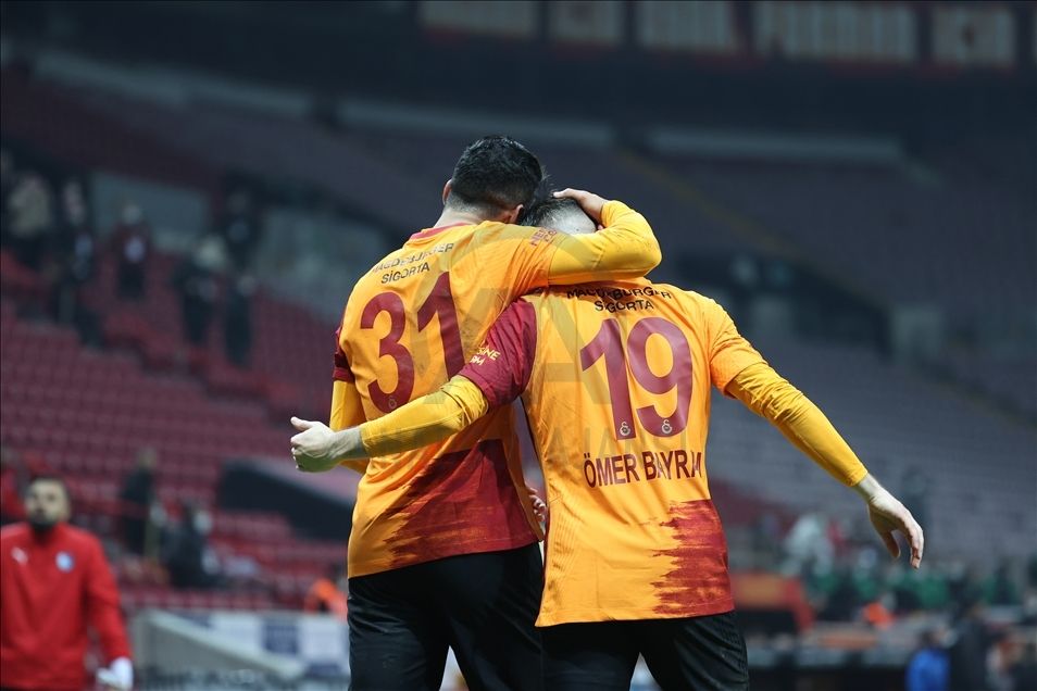 Galatasaray Ömer Bayram'la yollarını ayırdı 3