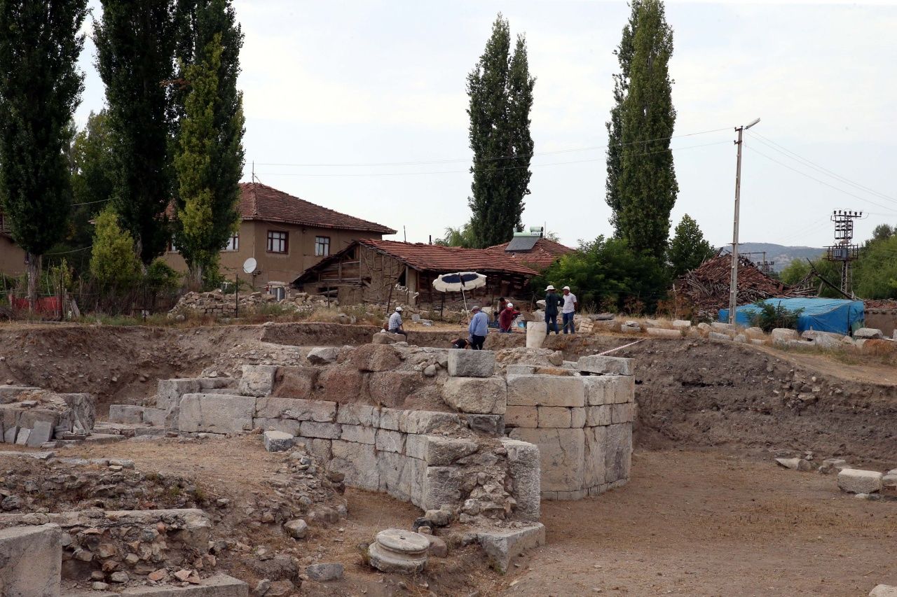 Tokat’ta tarih gün yüzüne çıkıyor! Geçmişi M.Ö 1. yüzyıla dayanan Sepastapolis’de kazı çalışmaları devam ediyor 1