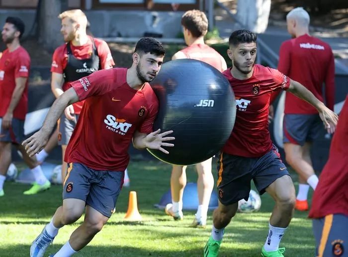 Galatasaray'ın 5 transferi ilk kez takımla birlikte çalıştı! İşte idmandan kareler... 7