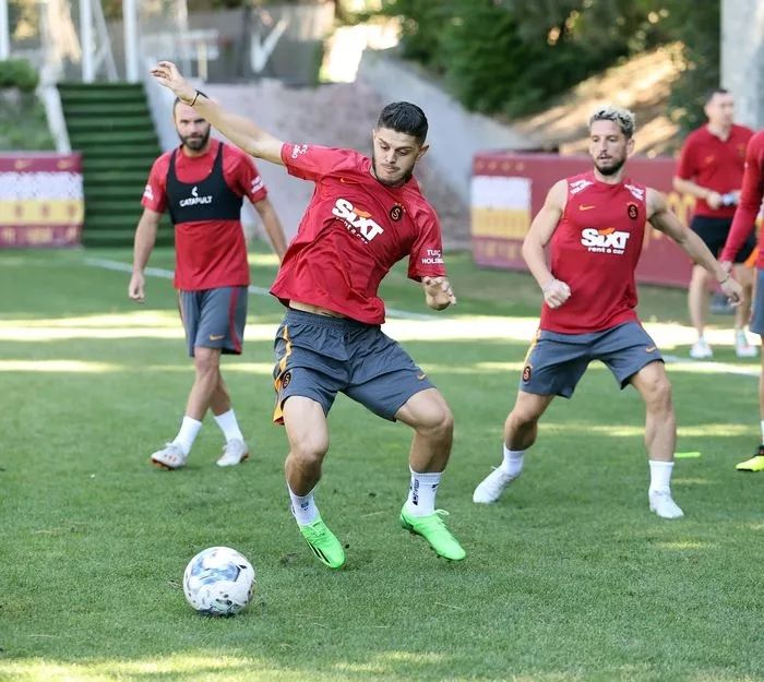Galatasaray'ın 5 transferi ilk kez takımla birlikte çalıştı! İşte idmandan kareler... 12