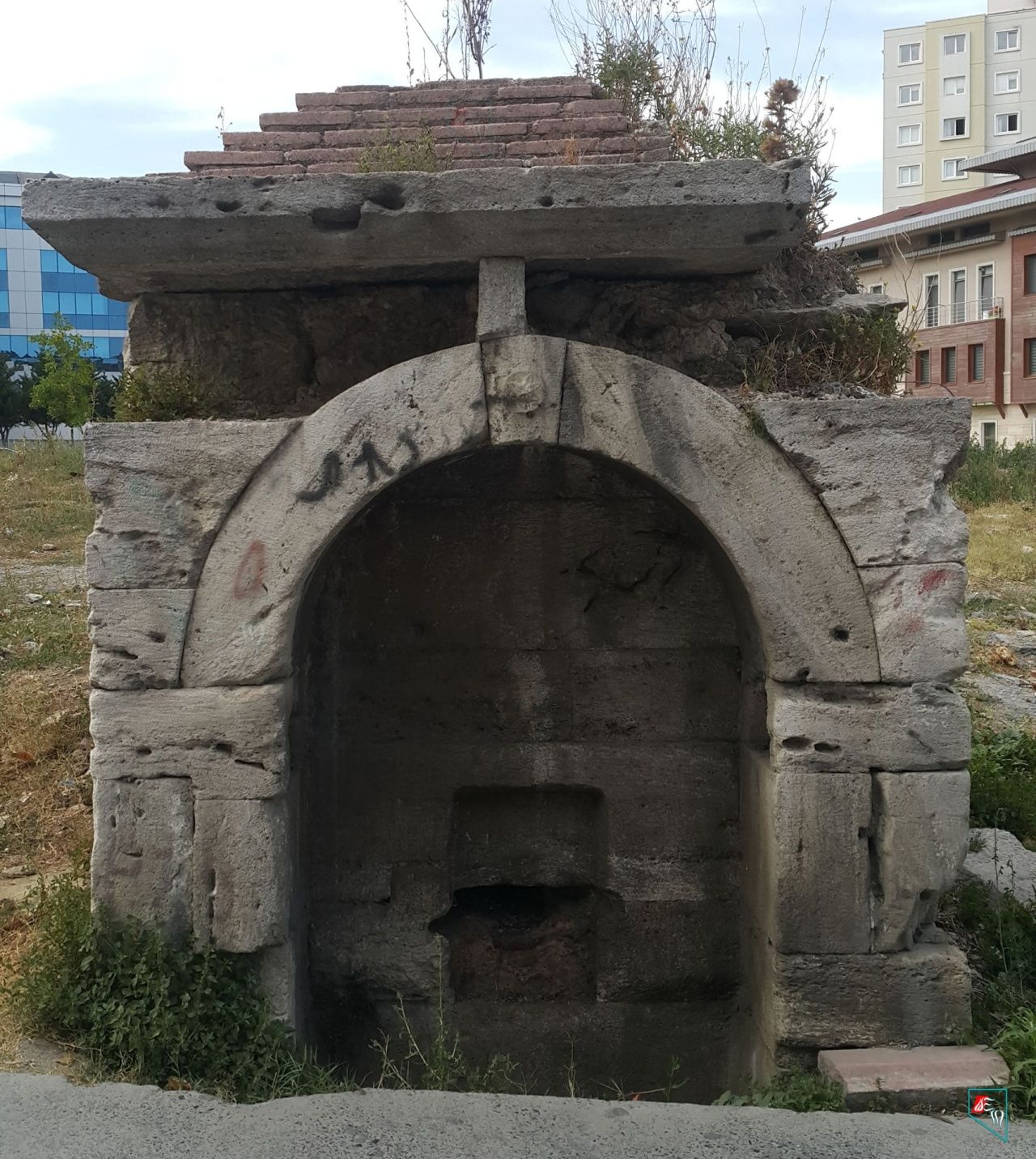 İstanbul Zeytinburnu’ndaki tarihi Seyitnizam Çeşmesi yeni yerine taşındı! 1