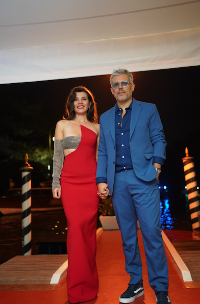 Gökçe Bahadır, Salih Bademci ve Burcu Özberk'ten 'Venedik Film Festivali' pozları 9