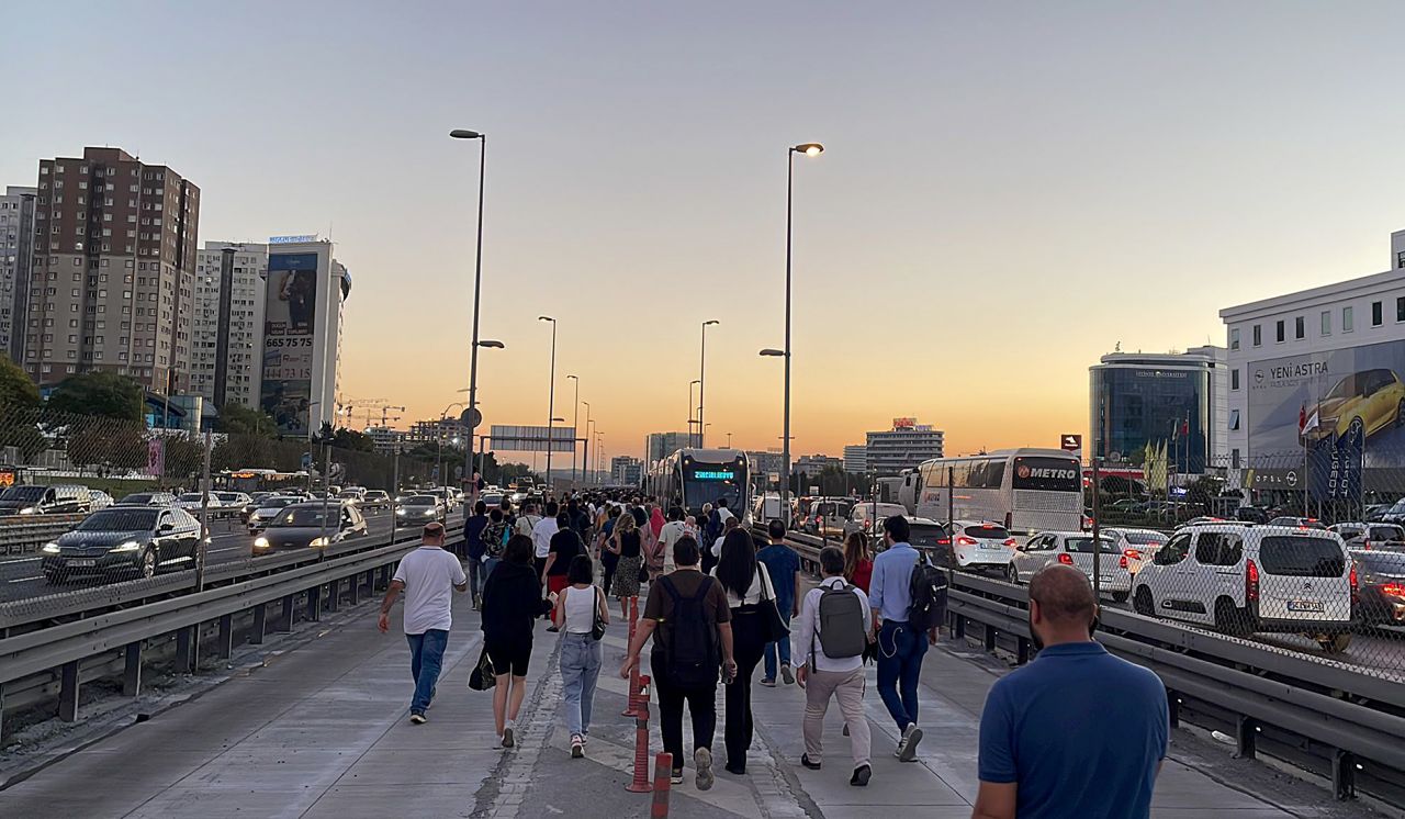İşte Avcılar'da yaşanan metrobüs faciasından fotoğraflar! 4