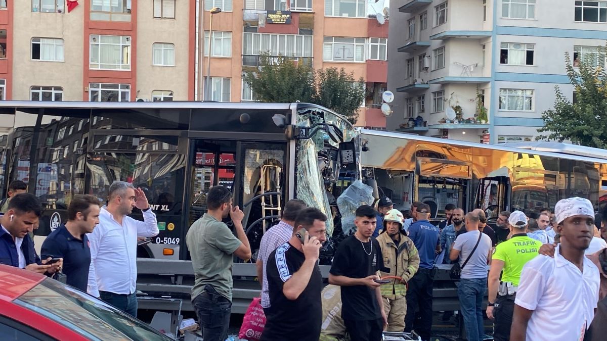 İşte Avcılar'da yaşanan metrobüs faciasından fotoğraflar! 6