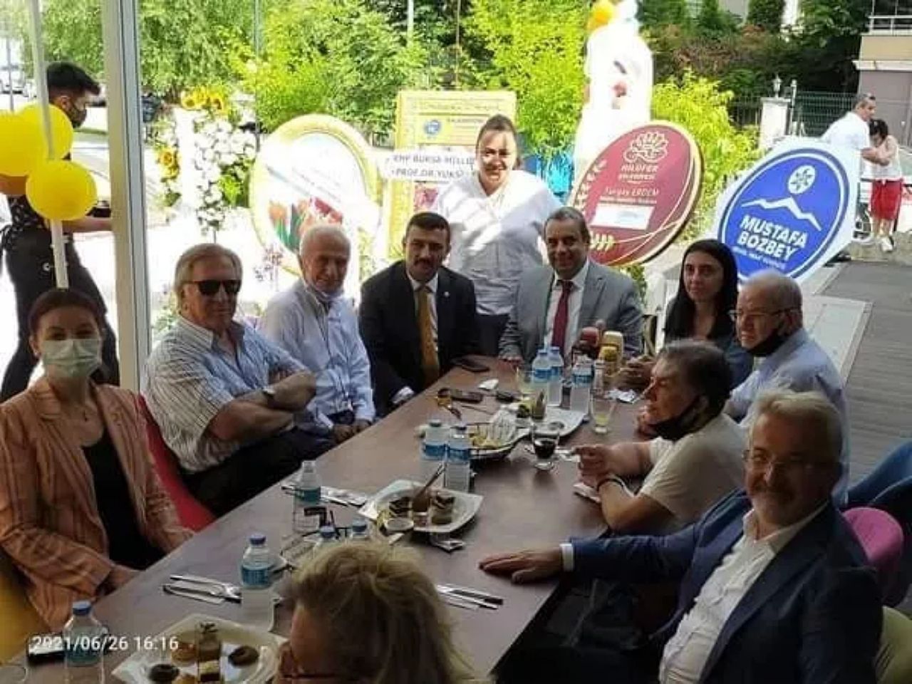 'İhale' skandalı büyüyor: Bursa'da CHP'li belediyeden İYİ Partili başkan yardımcısına kıyak! 3