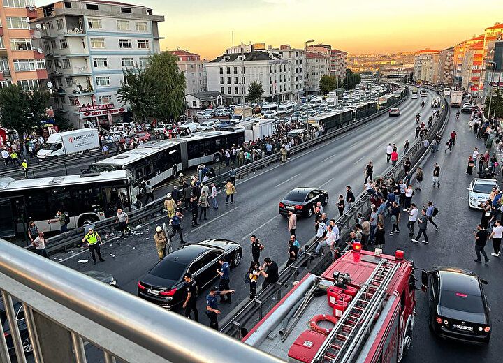 Avcılar'daki metrobüs kazasında yaralananlar dehşet anlarını anlattı: Her yer kan içindeydi! 6
