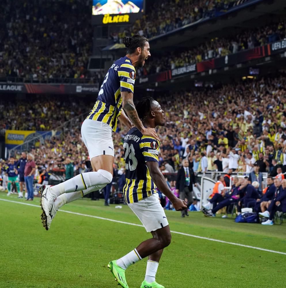 Kadıköy'ü coşturan Batshuayi Fenerbahçe'ye para kazandırdı! İnanılmaz rakam... 1