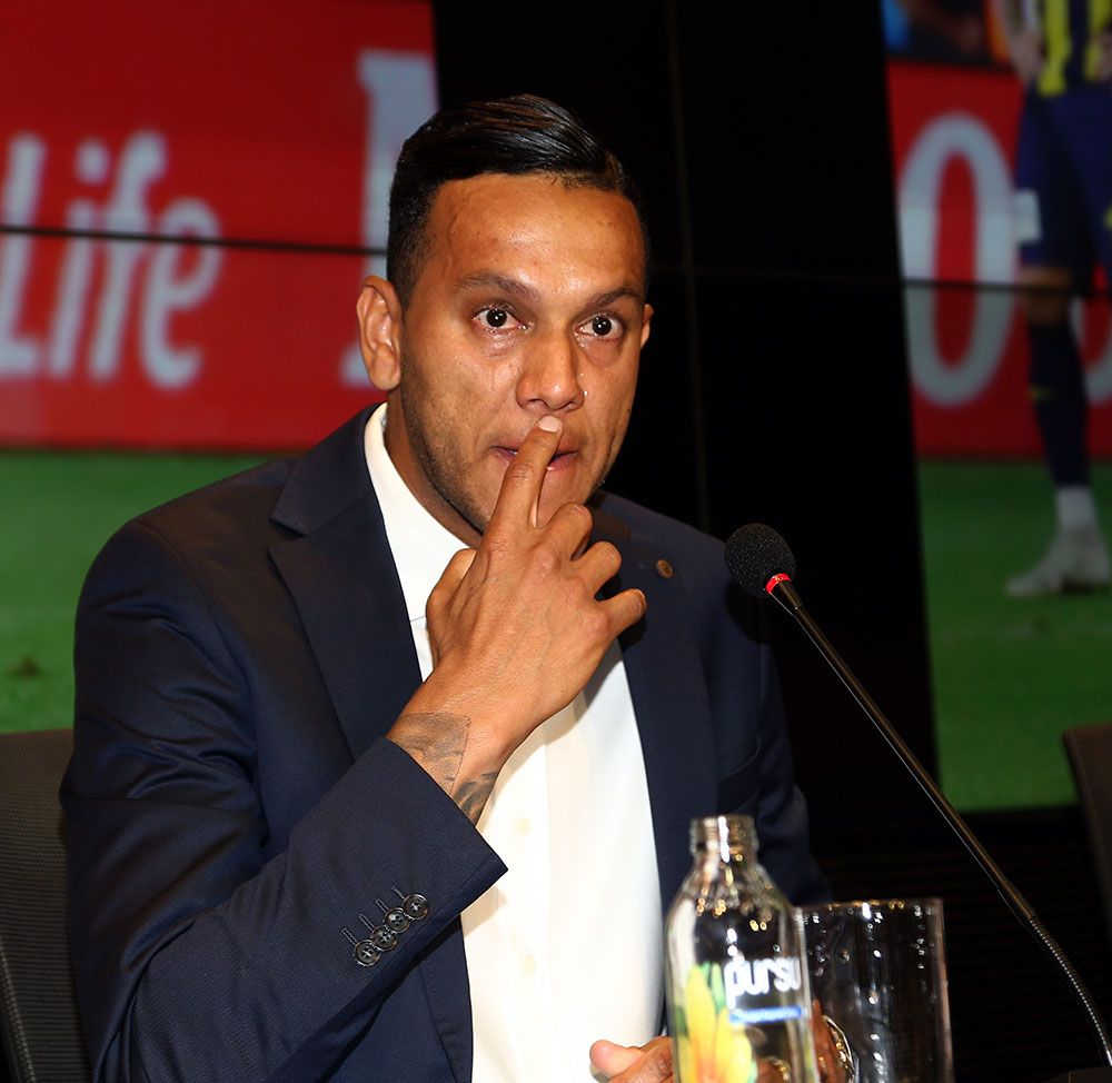Beşiktaşlı Josef de Souza basın toplantısında ağladı: Tedirginlik yaşıyoruz 3