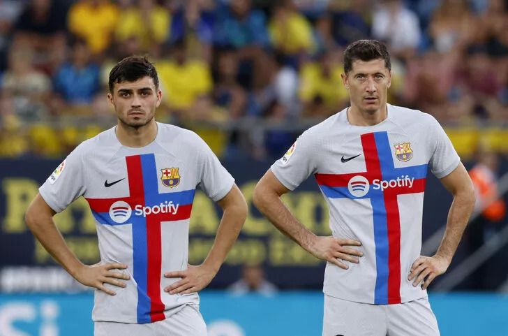 Cadiz - Barcelona maçında bir taraftar kalp krizi geçirdi! O anlarda tüm stadyum bir anda buz kesti 1