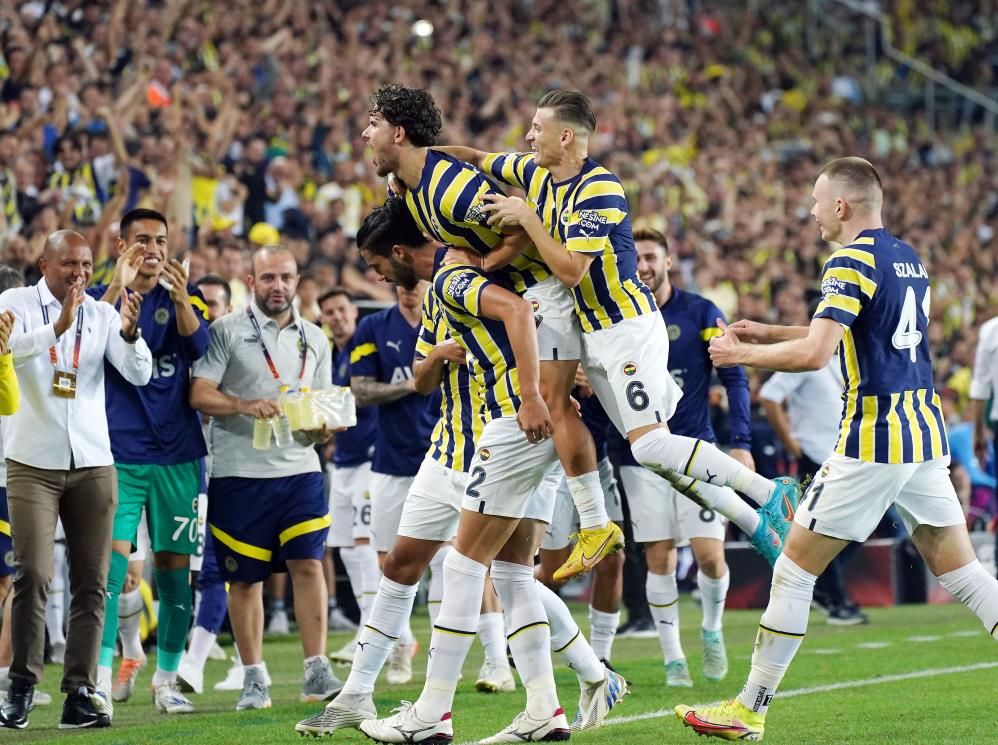 Fenerbahçe'de transfer görüşmesi! Herkes şaşkın, kimse bunu beklemiyordu... 1