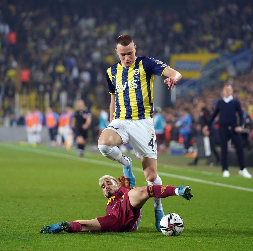 Fenerbahçe'de transfer görüşmesi! Herkes şaşkın, kimse bunu beklemiyordu... 4