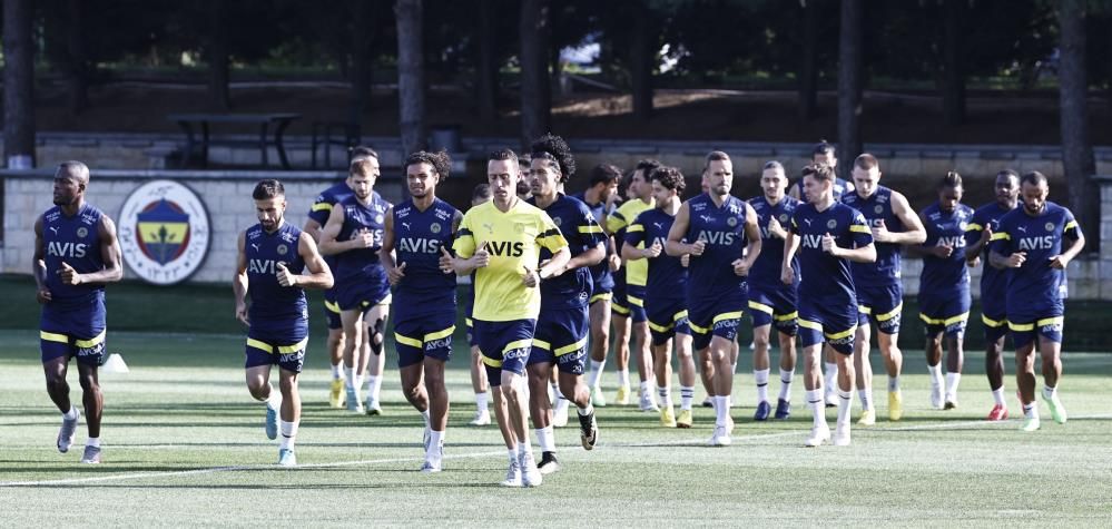 Fenerbahçe'de flaş ayrılık! Sarı-lacivertli kulüp öyle bir hamle yaptı ki... 1