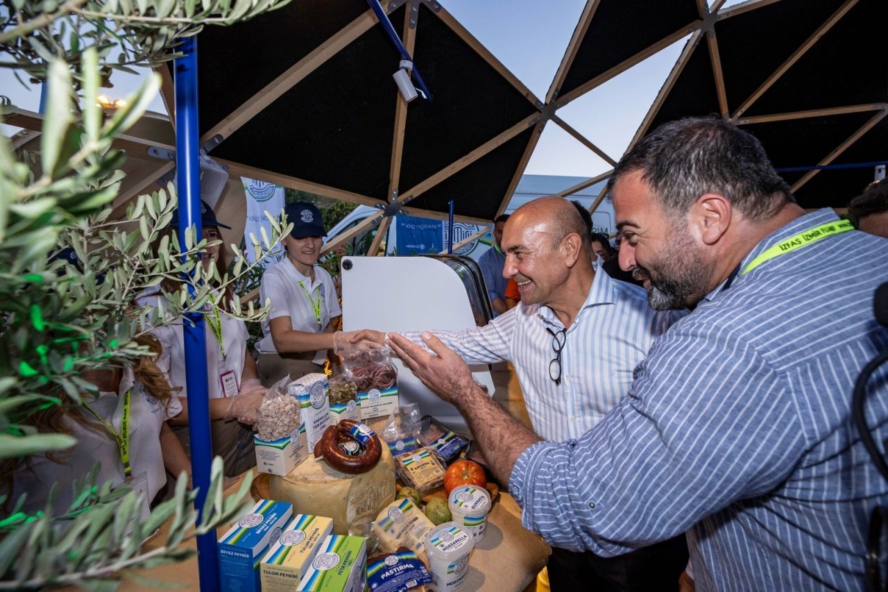 İzmir Büyükşehir Belediyesi’nin yarattığı ‘’İzmirli’’ markası ile birçok ülkeye ihracat hedefleniyor 4