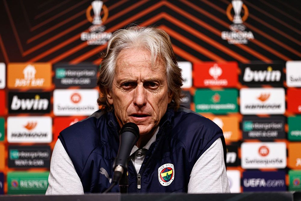 Jorge Jesus'tan Rennes maçı öncesi büyük sürpriz 5